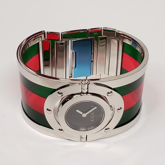 Gucci 112 23mm Unisex Black/Reds Watch 786-101025 - Picture 4 of 16